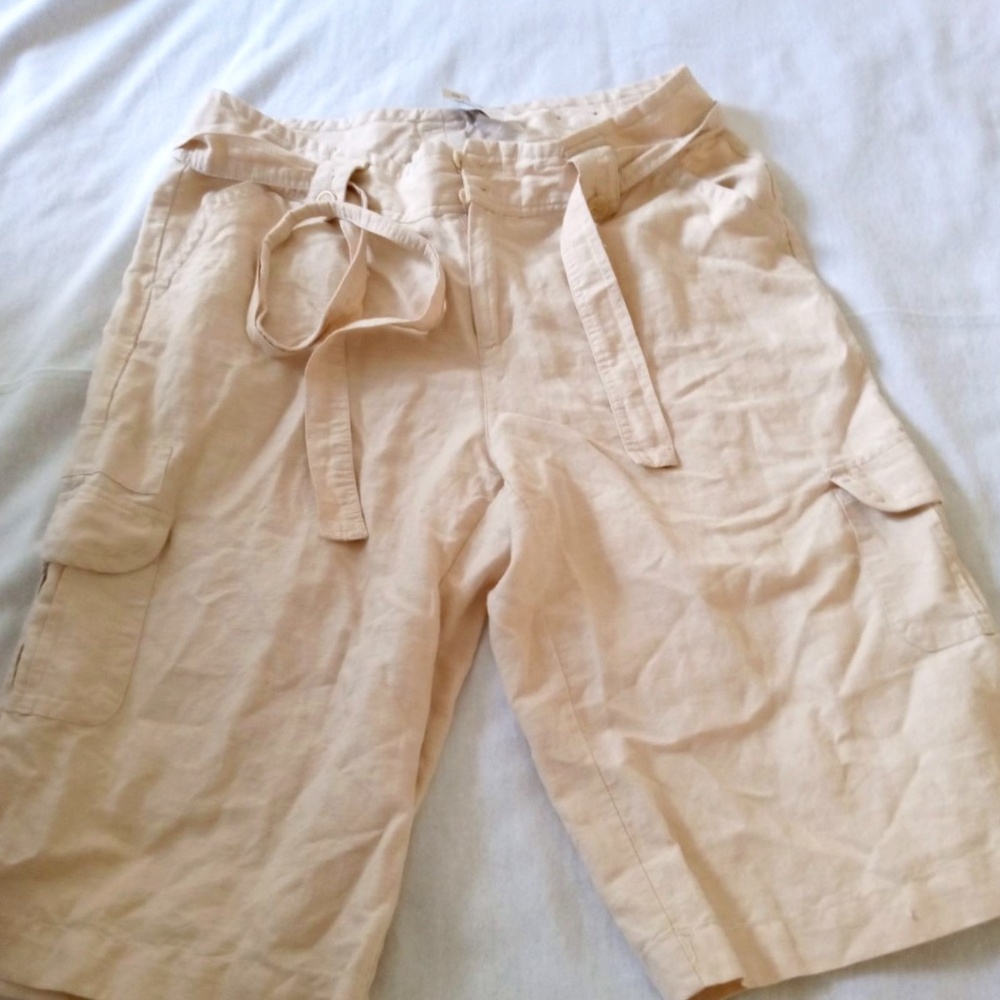 Relaxed Fit Beige Tie-Waist Shorts